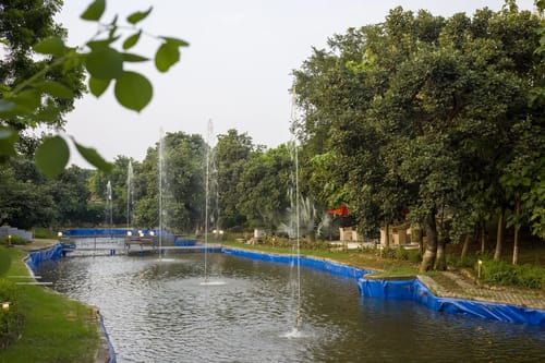 Kaimalgarh Farmstay | Pet–friendly 5-BHK Retreat With Pond, Private Pool, Gazebo & Garden