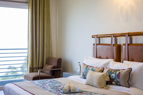 Skyline Ridge | Elegant 3-BHK Apt With Scenic Views – 3 bedroom villa in Kasauli, Himachal Pradesh