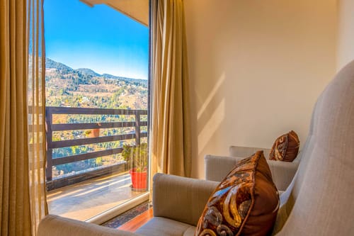 4 Rooms @ Golden Bliss Cottage - Ramgarh – 4 bedroom villa in Nainital, Uttarakhand