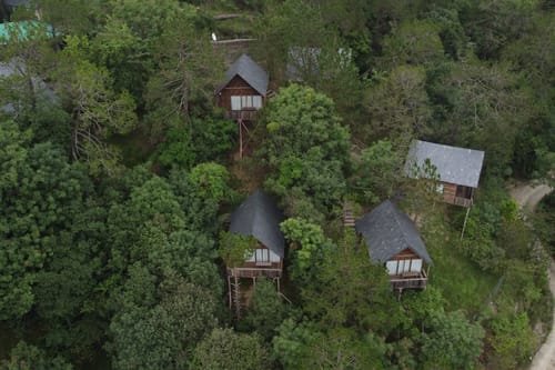 Suro Woodbine Chalet | Pet-friendly Suite With A Balcony, Restaurant & Outdoor Seating – 1 bedroom villa in Shimla, Himachal Pradesh