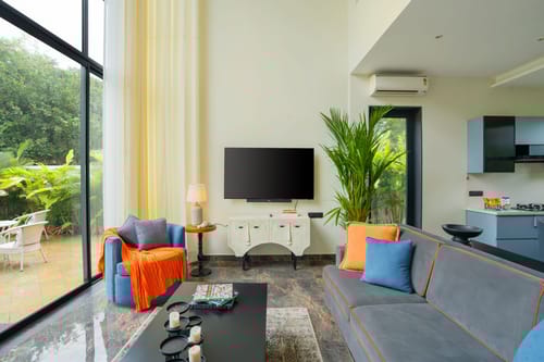 PUro Sol | 3-BHK Villa In a Gated Complex With Private Pool & Bathtub | Near Popular Beaches