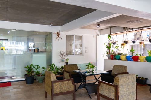 The Jazminn Alloyhall | 3-BHK Pet-friendly Apartment with Balcony | Near Bengaluru Palace – 3 bedroom villa in Bengaluru, Karnataka
