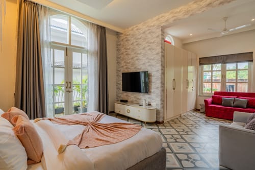 Casa Ritzy | Indo-Portuguese 5-BHK Villa With Private Pool & Lift Near Popular Beaches – 5 bedroom villa in North Goa, Goa