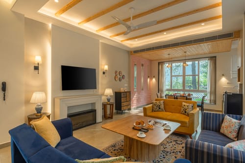 Chapter 6 @ The Ever House
W/ Jacuzzi – 3 bedroom villa in Kasauli, Himachal Pradesh