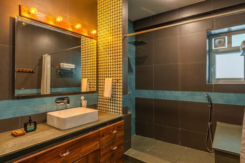 Shamrock Riverfront – 5 bedroom villa in Manali, Himachal pradesh