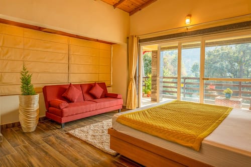 4 Rooms @ Golden Bliss Cottage - Ramgarh – 4 bedroom villa in Nainital, Uttarakhand