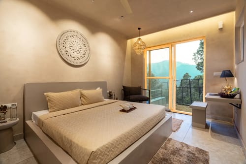 Sirmour Baag Cherry | A Pet-Friendly Cottage With Balcony, Common Garden & Restaurant