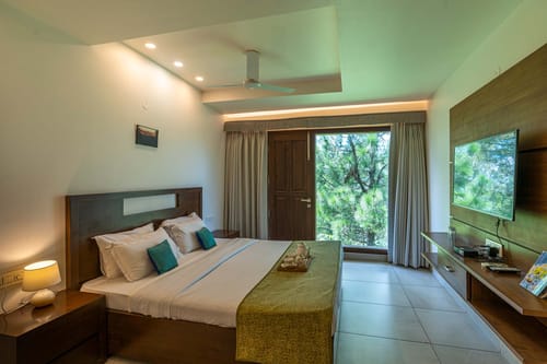 Gulmohar Estate – 5 bedroom villa in Kasauli, Himachal Pradesh