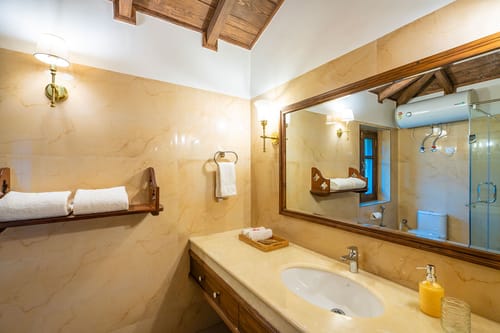 Coralbells @ Snowdrop House – 3 bedroom villa in Manali, Himachal Pradesh
