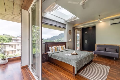 Celestial Rhapsody | Charming 3-BHK Villa With Garden, Terrace & Scenic Views – 3 bedroom villa in Nainital, Uttarakhand
