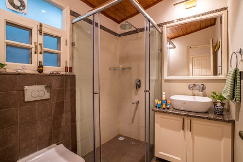 Ellis Ville – 5 bedroom villa in Kasauli, Himachal Pradesh