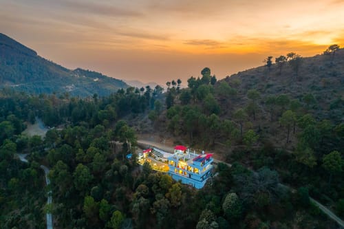 The Hush Escape W/ Bonfire, BBQ in Arki – 5 bedroom villa in Kasauli, Himachal Pradesh
