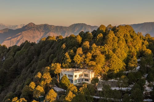 The Pink Magnolia – 4 bedroom villa in Mussoorie, Uttarakhand
