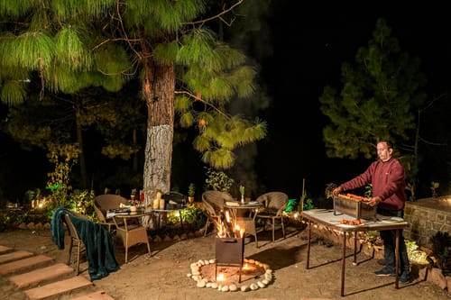 Pine View Resort | Pet-friendly Hilltop 1-Suite With Garden-Facing Balcony, Rooftop lounge, Restro & Game Zone – 1 bedroom villa in Kasauli, Himachal Pradesh