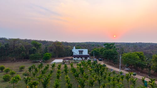 Khade Farms | 4-BHK Pet-Friendly Mudhouse Style Villa with Gazebo and Terrace – 4 bedroom villa in Bengaluru, Karnataka