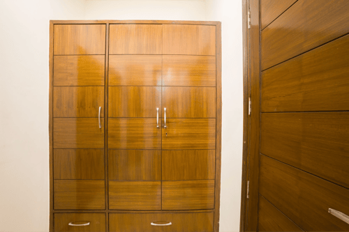 Kasauli Woods Cottage | Hillside 3-BHK Retreat With Outdoor Lounge, Balcony & Scenic Views