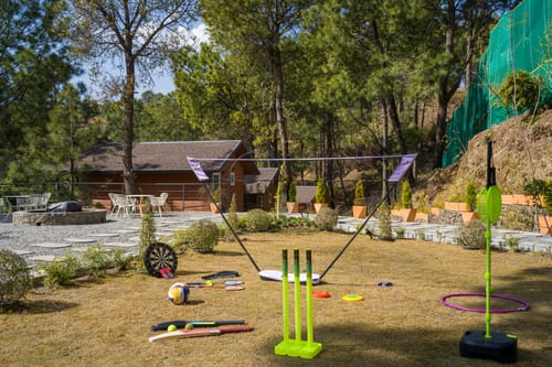 Sirmour Baag Scarlet | A Hillside Pet-Friendly Cottage With Restro & Garden