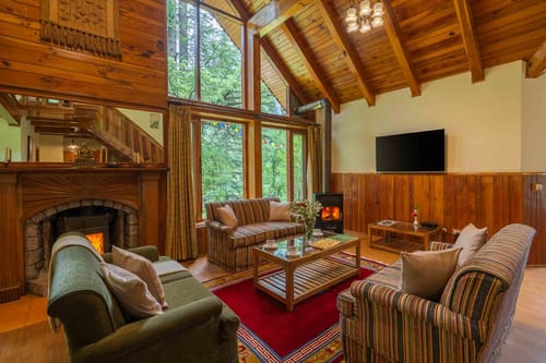Silver Oak @Retreat Cottages – 3 bedroom villa in Manali, Himachal Pradesh