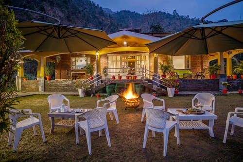 Country Ville | 3-BHK Pet-Friendly Villa With Lush Garden, & Kids’ Room – 3 bedroom villa in Dehradun, Uttarakhand