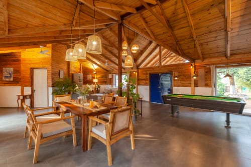Anjee's Chalet by Vista – 4 bedroom villa in Karjat, Maharashtra