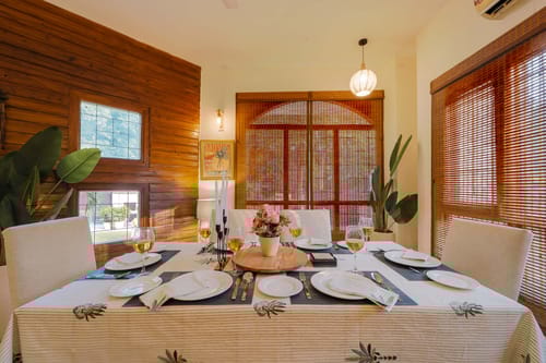 Moss @ Moets Palm Villa