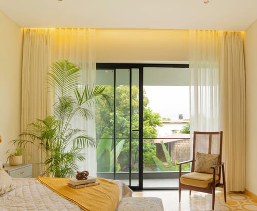 PUro Sol | 3-BHK Villa In a Gated Complex With Private Pool & Bathtub | Near Popular Beaches