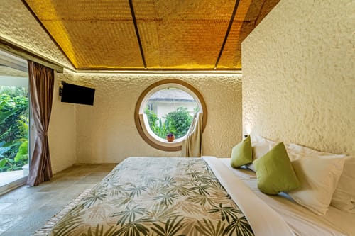 Malai | 1 Suite With Private Garden, Sit out, & Plunge Pool | 15 Mins from Panch Ratnas – 1 bedroom villa in Chennai, Tamil Nadu