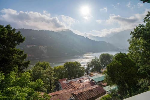 Headingly Suites | Lake-Facing 2-Room Retreat Just Above Mall Road