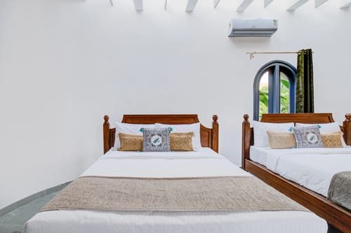Urvi Regal Suite | Elegant Eco-friendly Retreat With Common Pool, Garden, Farm & Games Zone  – 1 bedroom villa in Bengaluru, Karnataka