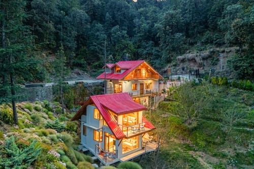 Plum @ The Orchard Song with Jacuzzi – 2 bedroom villa in Shimla, Himachal pradesh