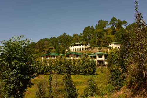 GlenBrook Estate | Hillside 1-BHK Suite & 1 Cottage with Gazebo, Restro & Lounge Area Near Waterfall