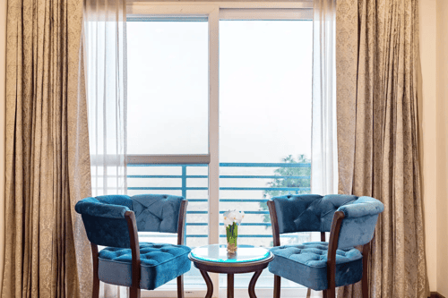 Skyline Grove | Stylish 3-BHK Apt With Scenic Views – 3 bedroom villa in Kasauli, Himachal Pradesh