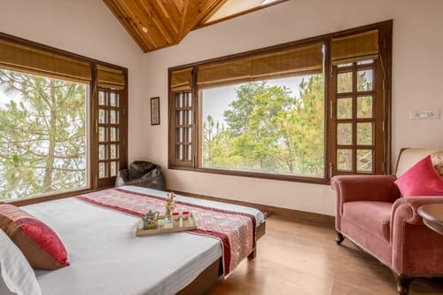 Bellevue w/ Outdoor Jacuzzi – 3 bedroom villa in Kasauli, Himachal Pradesh