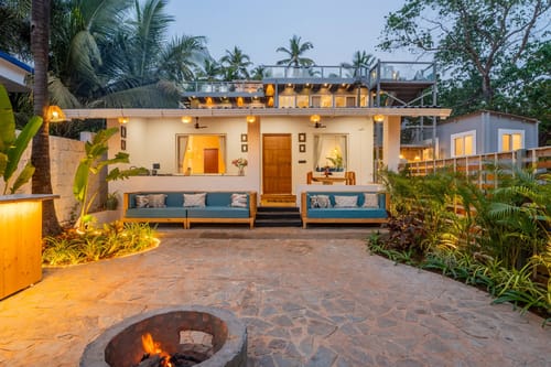 House of Neptune | 1-BHK Boutique Villa | Open Kitchen | Sit-out area | 10 Meters from Ashwem Beach