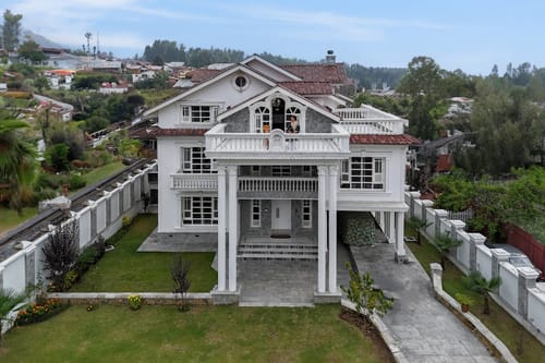 Midsummer Moon – 5 bedroom villa in Srinagar, Jammu And kashmir