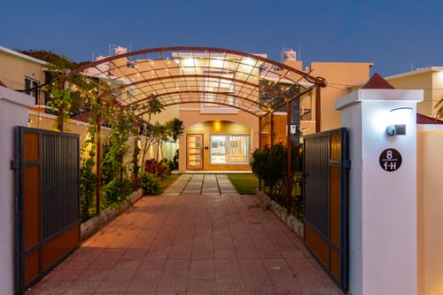 Palazao | Country-Style 3-BHK Villa with Private pool, Gazebo and Landscaped Garden – 3 bedroom villa in Udaipur, Rajasthan