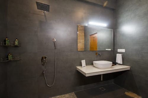 Goldencrest | 6-BHK | Garden | Balconies | Scenic views