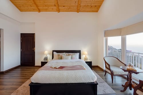 Pinehill Manor | Scenic Hillside 6-BHK Hideaway With Garden, Patio & Gazebo – 6 bedroom villa in Kasauli, Himachal Pradesh