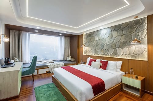 Evaara Woods Breeze | 3-BHK Retreat With Common Garden & Sitting Area