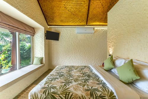 Malai | 2-Room Suite With  Private Garden, Sit out, & Plunge Pool | 15 Mins from Panch Ratnas – 2 bedroom villa in Chennai, Tamil Nadu