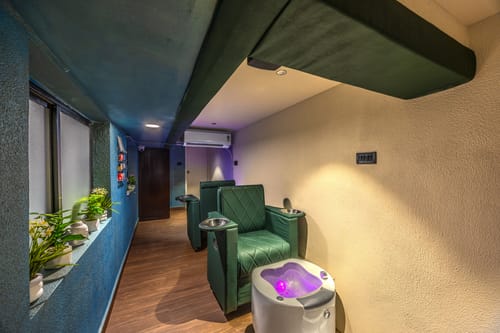 Goan Bliss Junior Suite | Spacious Boutique Suite with Living Room, Private Terrace, Shared Pool, Restro, Spa & Library – 1 bedroom villa in South Goa, Goa