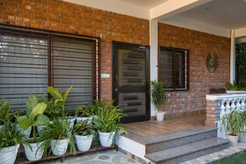 Rahta | 3-BHK Pet-friendly Retreat With Picturesque Balcony & Outdoor Patio – 3 bedroom villa in Dehradun, Uttarakhand