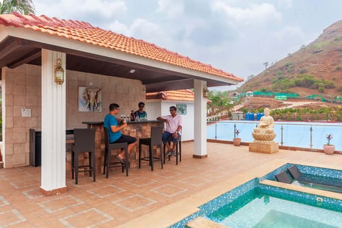 La Palm – 8 bedroom villa in Lonavala, Maharashtra