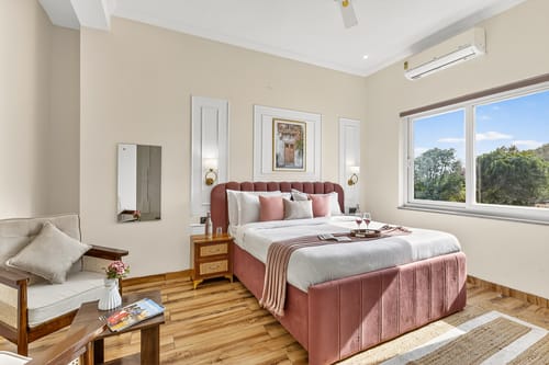The Kimadi House | 4-BHK English-Style Villa With Rooftop, Pool & Mussoorie Views – 4 bedroom villa in Dehradun, Uttarakhand