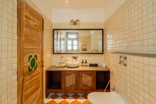 Amayah Oshaan | 9-BHK Indo-Portuguese Escape With Common Pool