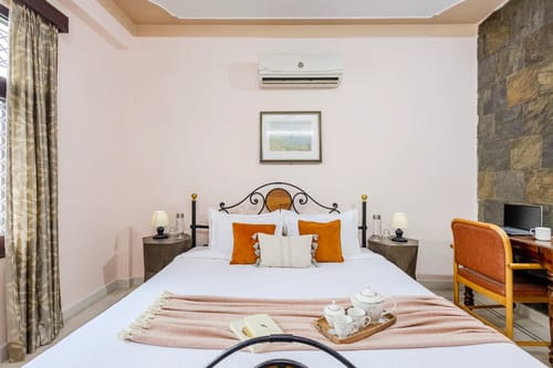Abhimanyu Mansion Topaz | 2-BHK Haveli | Garden + Sit-Out Area | Central Location – 2 bedroom villa in Udaipur, Rajasthan