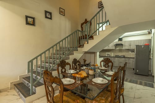 Pinecrest Manor – 4 bedroom villa in Kasauli, Himachal Pradesh