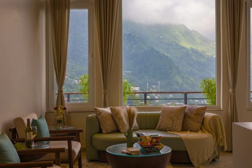 Antarmann Casa Mirage | 3-BHK | Terrace | Lake View – 3 bedroom villa in Nainital, Uttarakhand