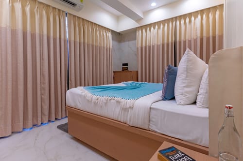 Rosalia | 3-BHK Villa With Shared Pool and Lawn | 5 km from Shree Narayani Dham Temple – 3 bedroom villa in Lonavala, Maharashtra