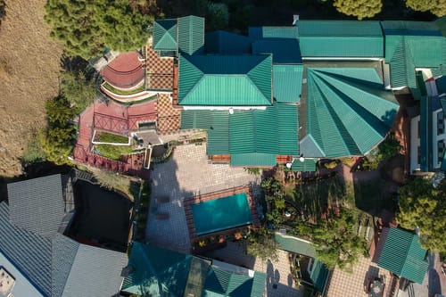 Villa Mountain Crest w/ Outdoor Pool – 6 bedroom villa in Kasauli, Himachal Pradesh